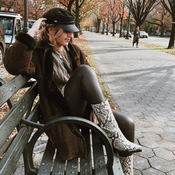 Zimmerman Python Mid Boot Size 9 - Picture 2 of 13